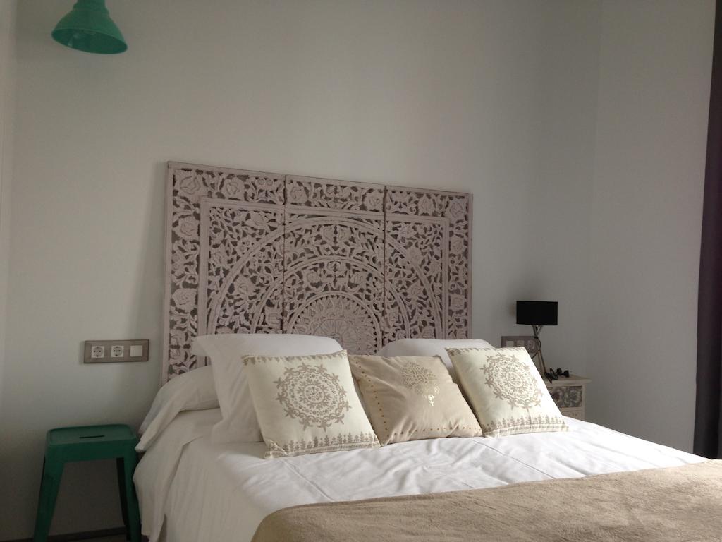 Ferienwohnung El 16 Ruzafa Valencia Zimmer foto